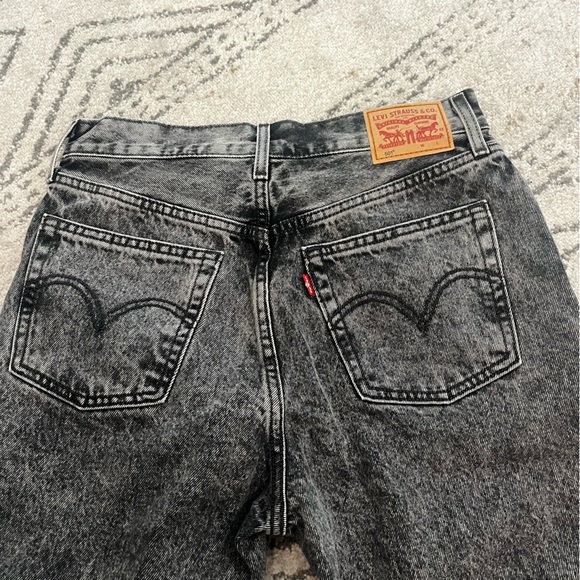 New Levi’s 501 Original High Waisted Distressed Jeans Acid Wash Black 29x26 - Picture 8 of 12